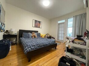 3 Wallingford Rd, Unit 2 in Boston, MA - Foto de edificio - Building Photo