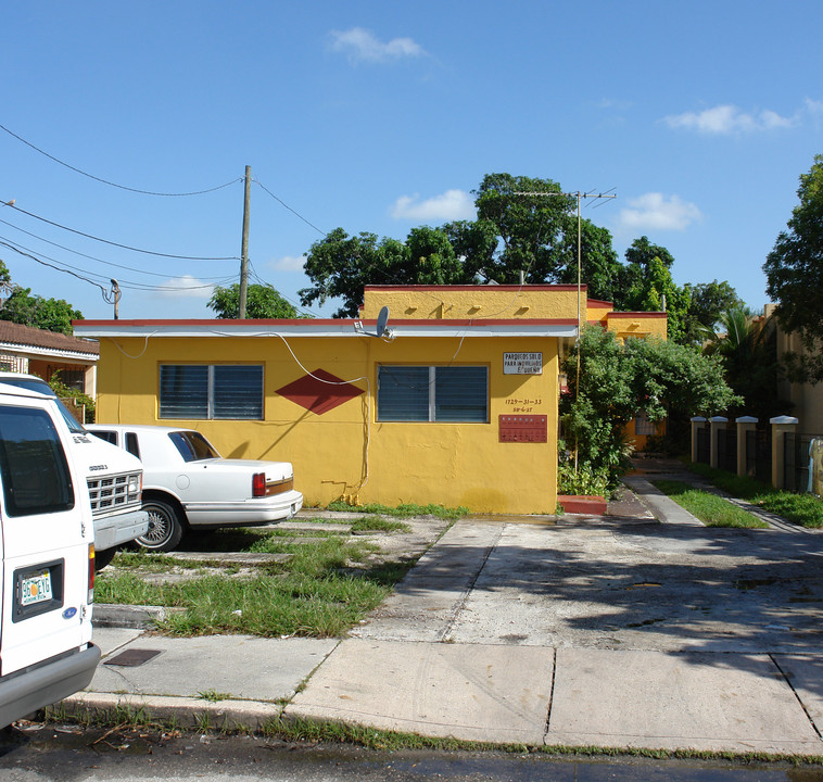 1729 SW 6th St in Miami, FL - Building Photo