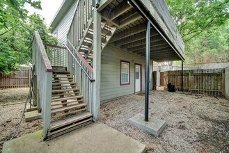 2002 Willow St in Austin, TX - Building Photo - Building Photo