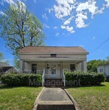 184 Cabarrus Ave E in Concord, NC - Building Photo - Building Photo