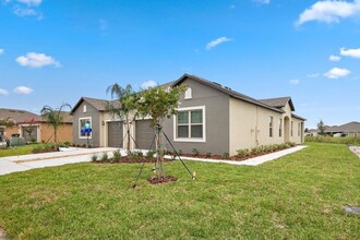 13423 Crest Lake Dr in Hudson, FL - Building Photo - Building Photo