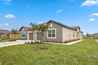 13423 Crest Lake Dr in Hudson, FL - Building Photo - Building Photo