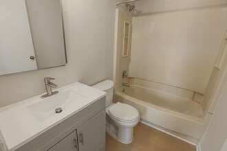 1322 N Stockton St in Baltimore, MD - Building Photo - Building Photo