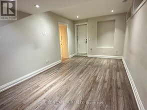 163 Elmwood Ave in Richmond Hill, ON - Building Photo - Building Photo