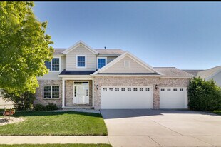 2267 Heather Ridge Dr in Normal, IL - Building Photo