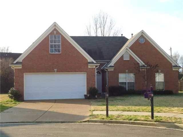 property at 5784 Reed Bend Cove