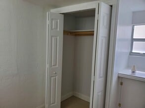 2750 Lakeview Dr in Ft. Myers, FL - Building Photo - Building Photo