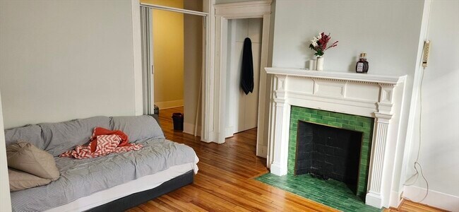 property at 5 Spofford Rd