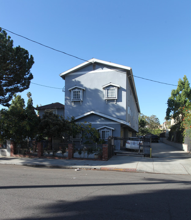 1737 Mariposa in Los Angeles, CA - Foto de edificio