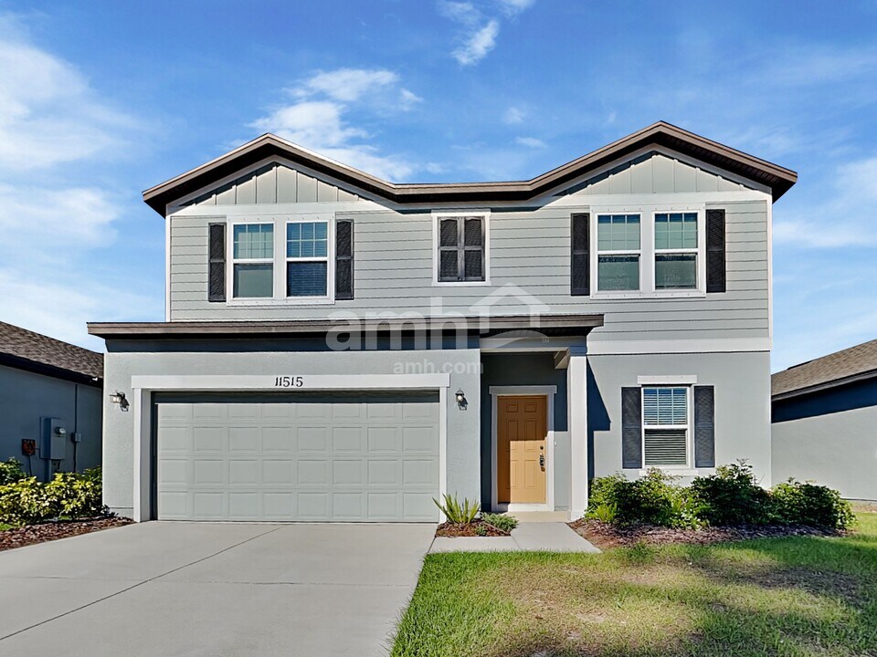 11515 Bryce Canyon Ln in Gibsonton, FL - Foto de edificio