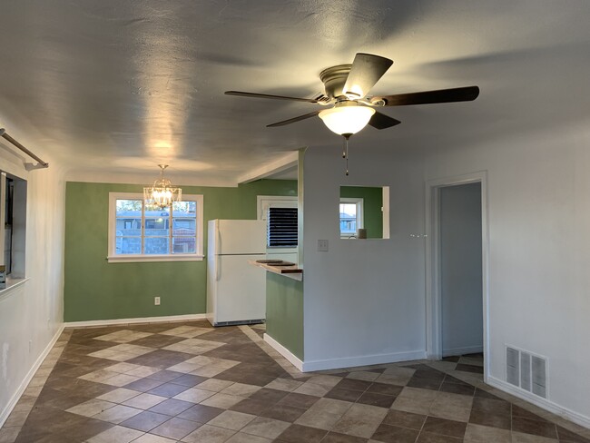 3202 Thomas Ave in Midland, TX - Building Photo - Building Photo