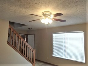 3725 Lake Mead Dr in Grove City, OH - Building Photo - Building Photo