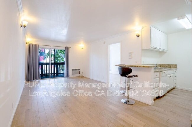 property at 525 S Ardmore Ave