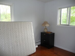 20 Shadowmere Rd in Monroe, NY - Building Photo - Building Photo