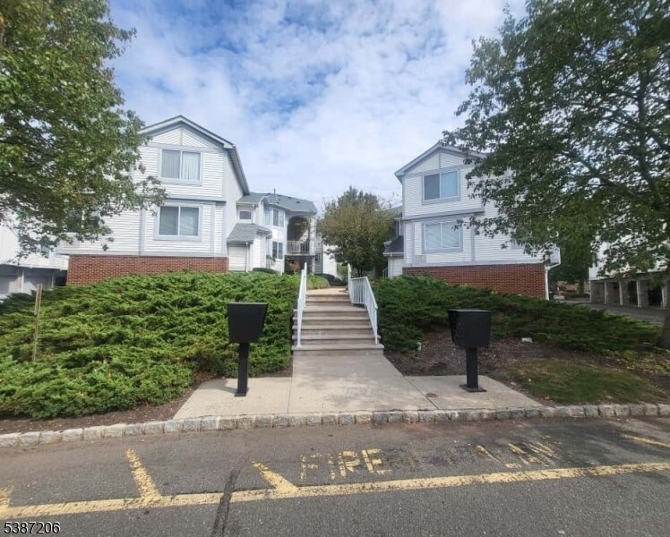 1203 Jesse Way in Piscataway, NJ - Building Photo