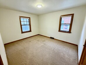 2216 Lefeber Ave, Unit Lower in Wauwatosa, WI - Building Photo - Building Photo