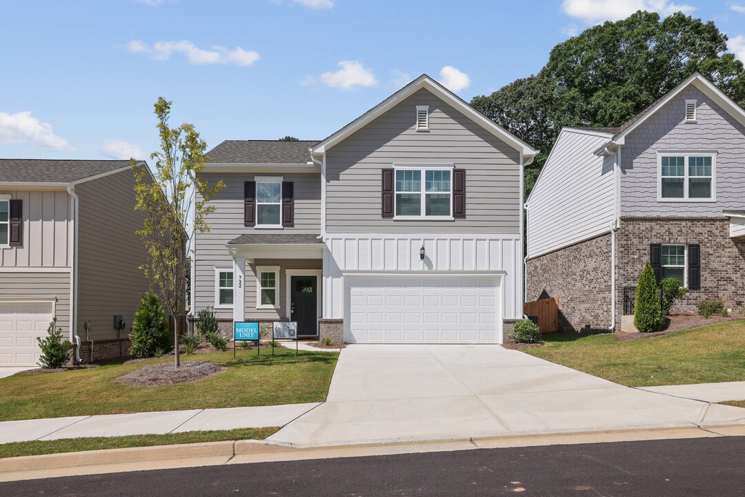 Mulberry Glen in Dacula, GA - Building Photo