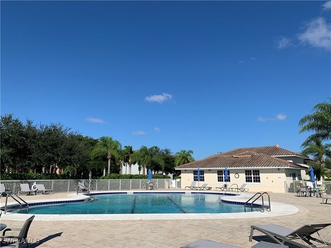 property at 2913 Tuscan Dr