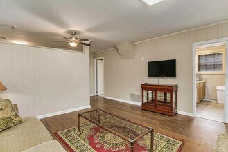 4021 N 12th Ave in Pensacola, FL - Building Photo - Building Photo