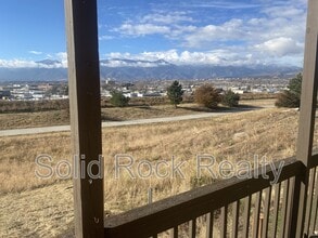 1027 Westmoreland Rd in Colorado Springs, CO - Foto de edificio - Building Photo