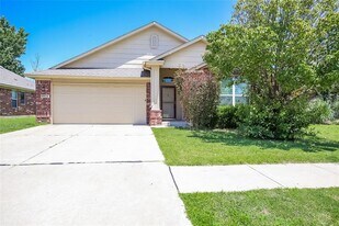 10633 NW 34th Ter in Yukon, OK - Building Photo