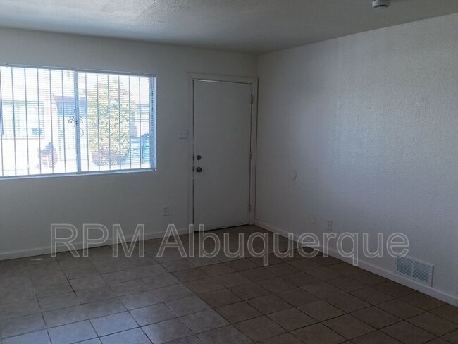 336 Pennsylvania St NE in Albuquerque, NM - Building Photo - Building Photo