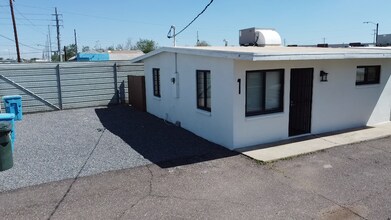 221 E Tonto Dr in Phoenix, AZ - Building Photo - Building Photo