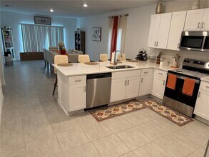 1951 Rosewood Cir in Lakeland, FL - Building Photo - Building Photo