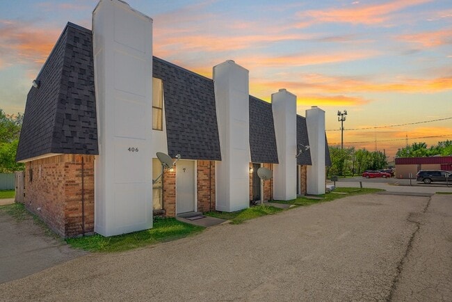 property at 406 Noble Ave