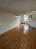 410 S Sierra Madre Blvd, Unit 21 in Pasadena, CA - Building Photo