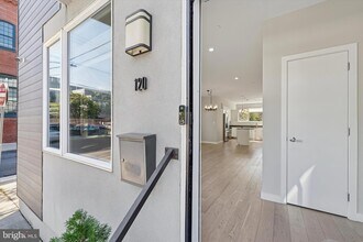 120 W Oxford St in Philadelphia, PA - Building Photo - Building Photo