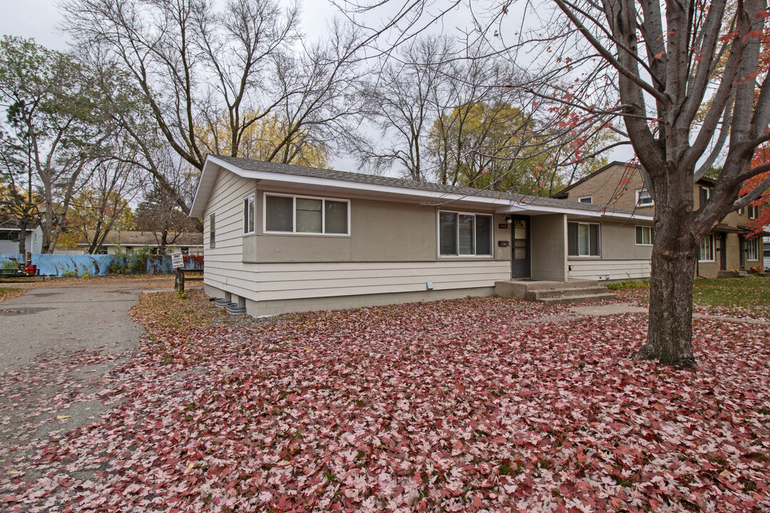 1117 13th St S in St. Cloud, MN - Building Photo