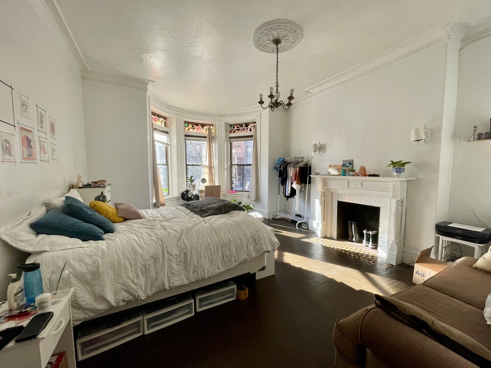 73 Westland Ave, Unit 4 in Boston, MA - Building Photo