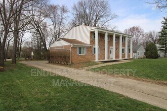 6273 Branch Hill Miamiville Rd in Loveland, OH - Building Photo - Building Photo