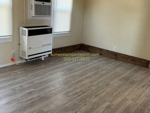 320 N Loma Linda Ave in Farmington, NM - Building Photo - Building Photo