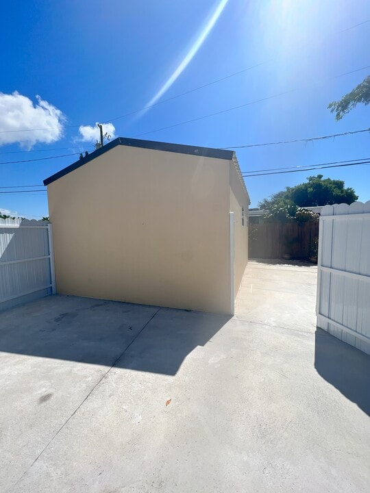 19831 Kingston Dr in Cutler Bay, FL - Foto de edificio