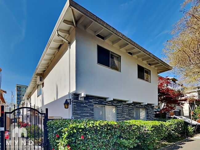 property at 2516 I St