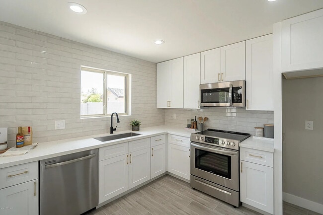707 E Yale Dr in Tempe, AZ - Building Photo - Building Photo