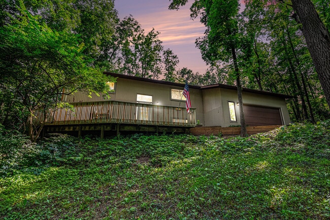 423 Tamarack Dr in Saline, MI - Building Photo - Building Photo