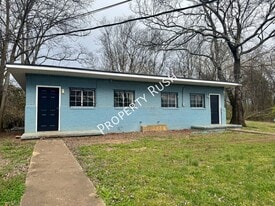 3605 Dorris St in Chattanooga, TN - Building Photo