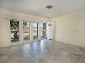 5390 Magnolia Trail in Pinellas Park, FL - Building Photo - Building Photo