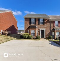 5686 Wind Gate Ln in Lithonia, GA - Building Photo