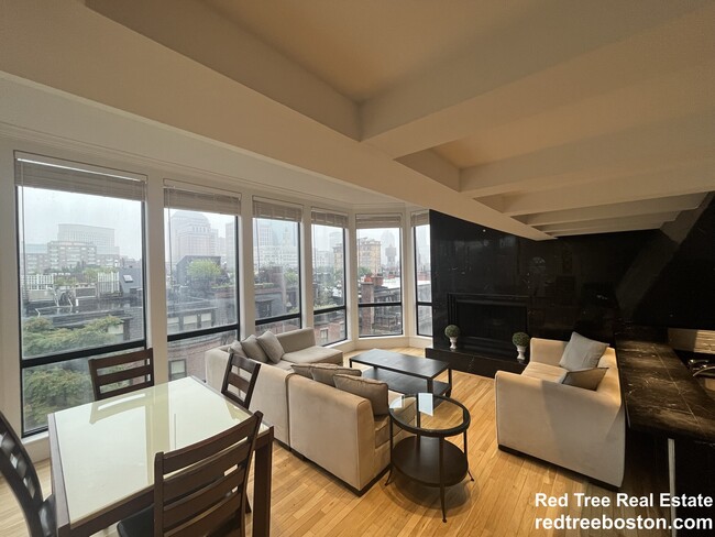 113 Beacon St, Unit PH in Boston, MA - Building Photo - Building Photo