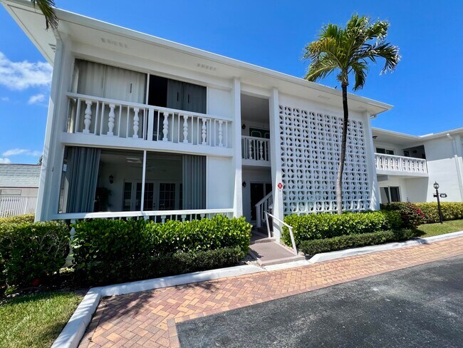 property at 4201 S Ocean Blvd