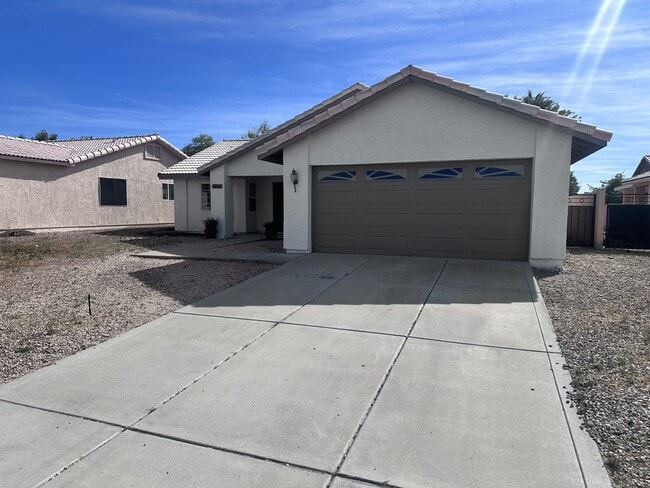 1934 Easy St in Fort Mohave, AZ - Building Photo - Building Photo