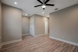 5000 Linder Ave in Dallas, TX - Building Photo - Building Photo