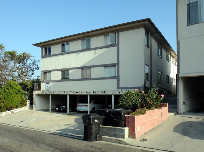 815 Flora Dr in Inglewood, CA - Building Photo - Building Photo