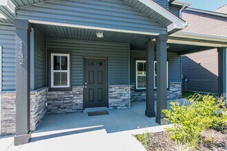 1132 Eagle's View Dr in Clarksville, TN - Building Photo - Building Photo
