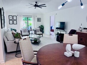 1128 Park Green Pl in Winter Park, FL - Building Photo - Building Photo