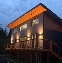 1149 Virginia Lynn Wy in Homer, AK - Building Photo